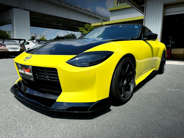 Front exterior of PHOENIX'S-POWER tuned RZ34 Fairlady Z Proto Spec.