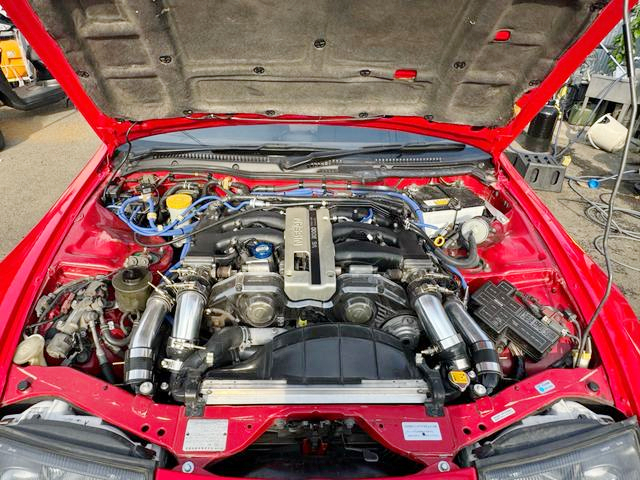 VG30DETT 3000cc Twin turbo engine with Aftermarket turbos.