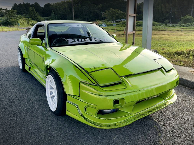 Front exterior of 180SX TYPE-X.