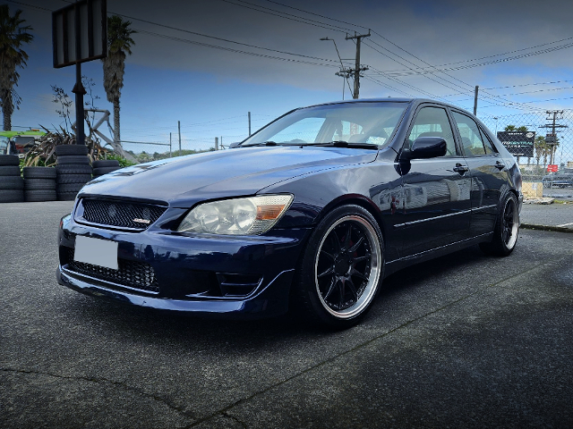 Front exterior of TOYOTA ALTEZZA.