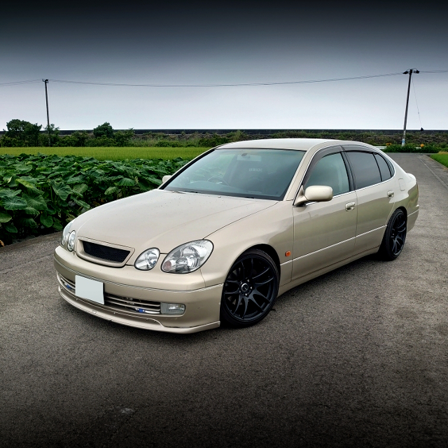 Front exterior of JZS161 ARISTO TTE VERSION.