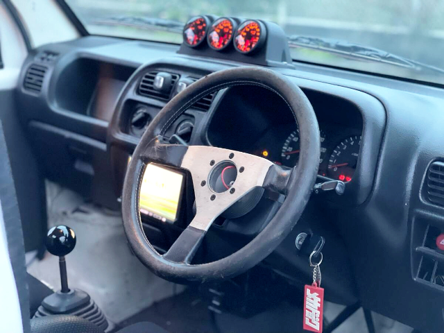 Dashboard of DRIFT SPEC DA52T SUZUKI CARRY.