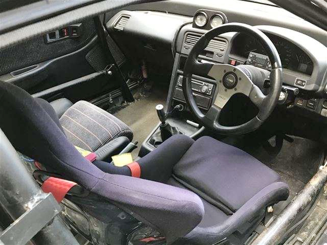 Interior of EF8 CRX SiR.