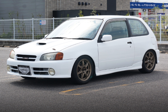 Front exterior of EP91 STARLET GLANZA V.