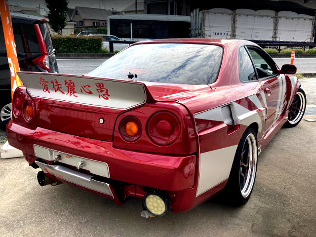 Rear exterior of ER34 SKYLINE 2-DOOR 25GT TURBO.