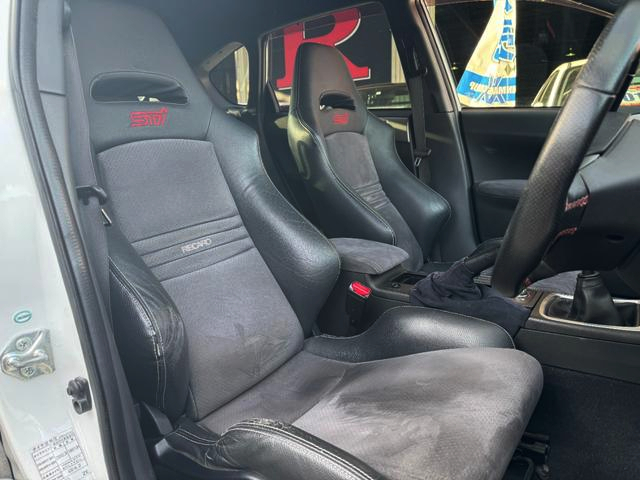 Seats of GRB IMPREZA HATCHBACK WRX STI.