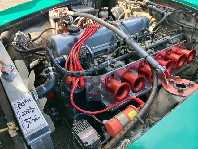 L28 3.0L stroker and carbs.