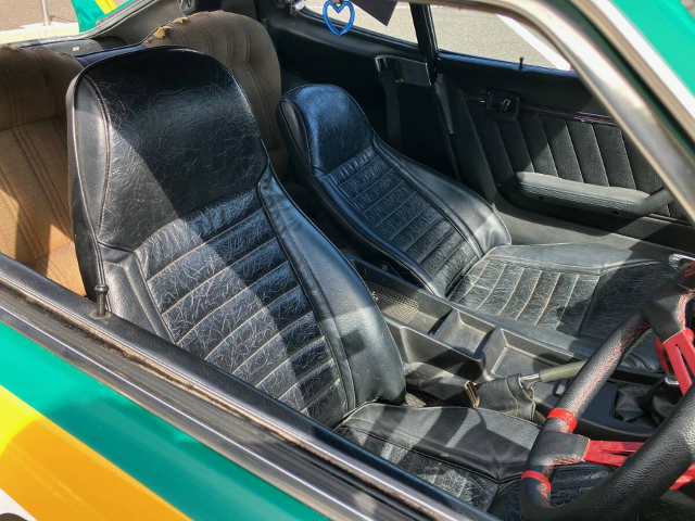 Seats of GS30 FAIRLADY Z with JDM WORKS Flares Wide body.