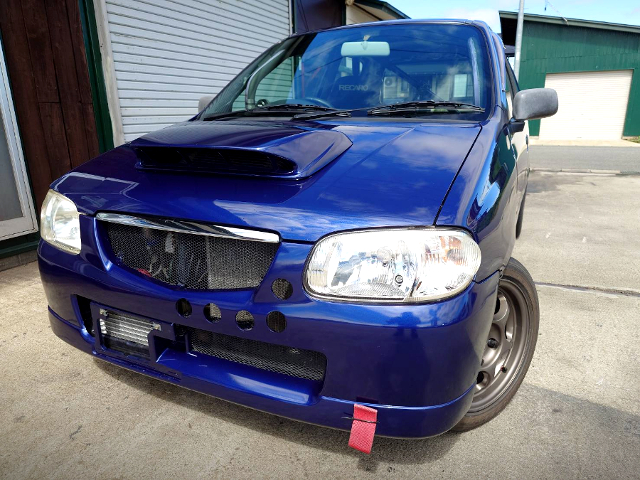 Front exterior of HA23V SUZUKI ALTO VAN.