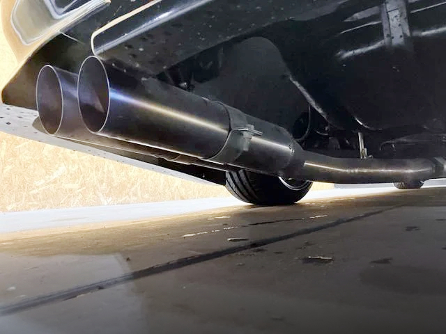 Aftermarket exhaust muffler. 