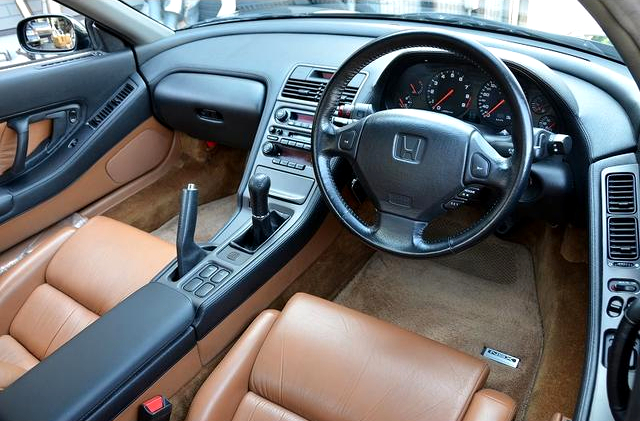 Interior dashboard of NA1 HONDA NSX.