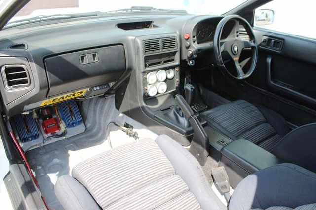 Dashboard of FC3S SAVANNA RX-7 GT-X.