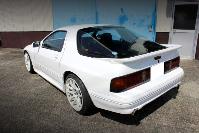 Rear exterior of FC3S SAVANNA RX-7 GT-X.