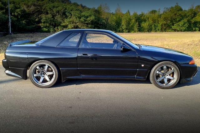 Side exterior of BNR32 SKYLINE GT-R.