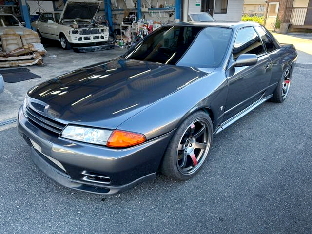 Front exterior of R32 SKYLINE GT-R.