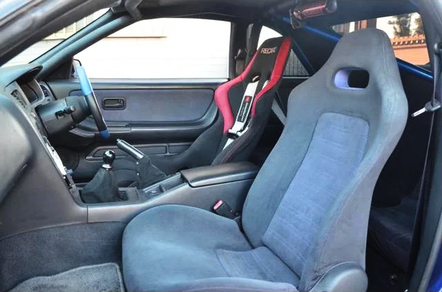 Interior seats of R33 SKYLINE GT-R V-SPEC.