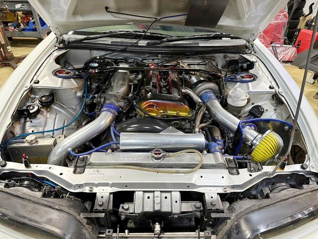 SR20DET with TD06-20G single turbo.