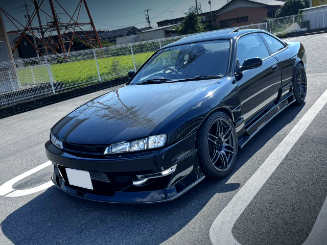 Front exterior of S14 NISSAN SILVIA.