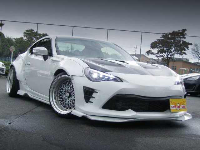 Front exterior of WIDEBODY ZN6 TOYOTA 86GT.