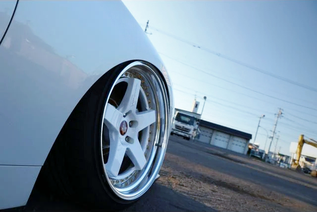 Front Rim of Bagged YV37 SKYLINE SEDAN.