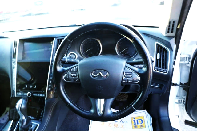 Interior of Bagged YV37 SKYLINE SEDAN.