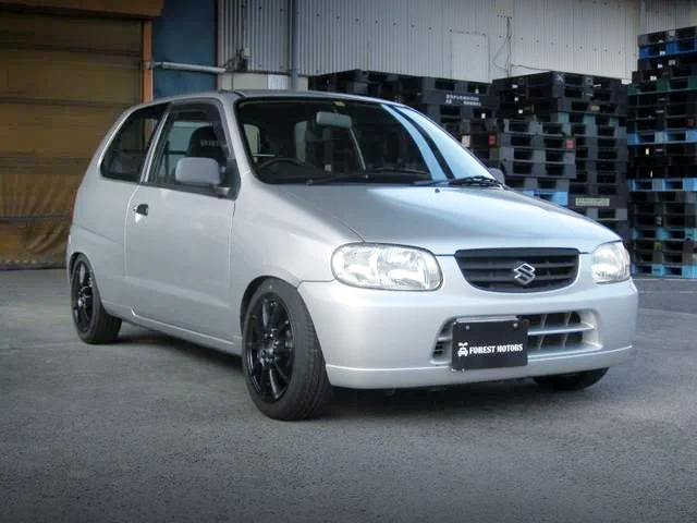 Front exterior of 5th Gen SUZUKI ALTO Vs.