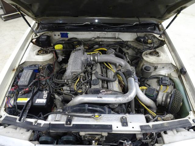 RB25 2500cc turbo engine.