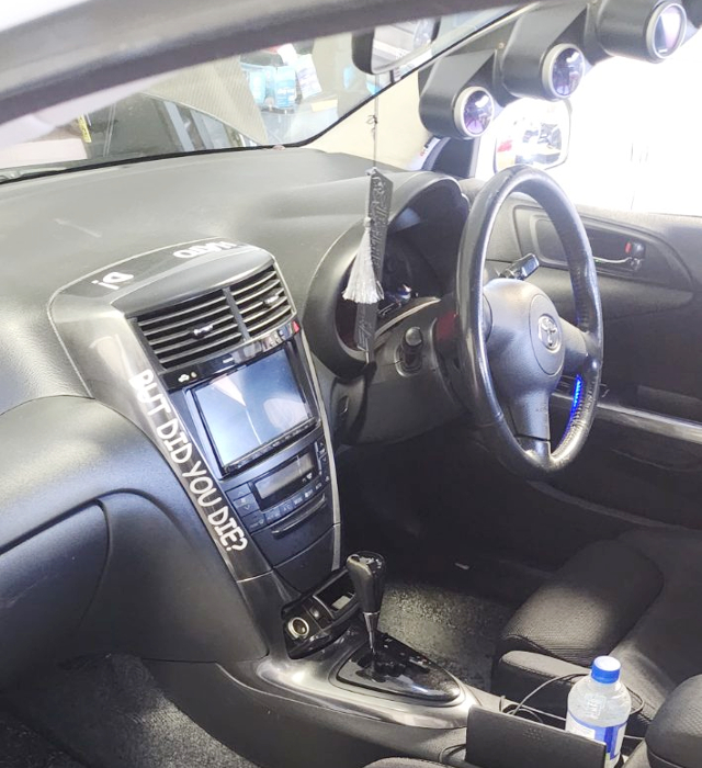 Interior of ST246W TOYOTA CALDINA GT-FOUR.