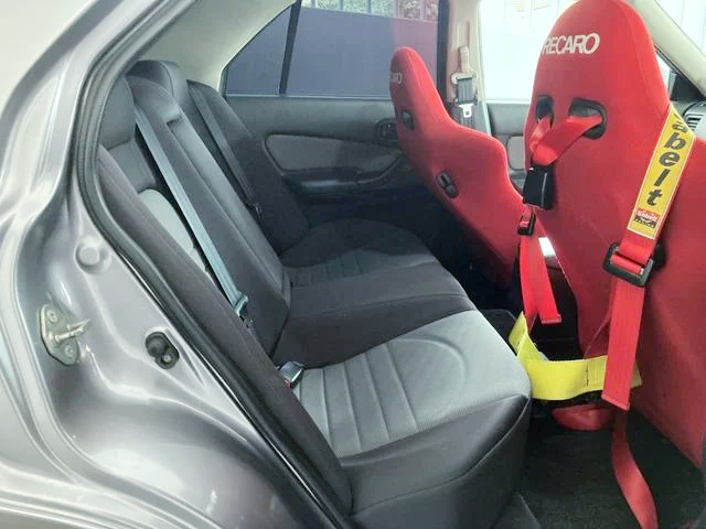 Interior seats of ER34 SKYLINE 4-DOOR 25GT-X TURBO.