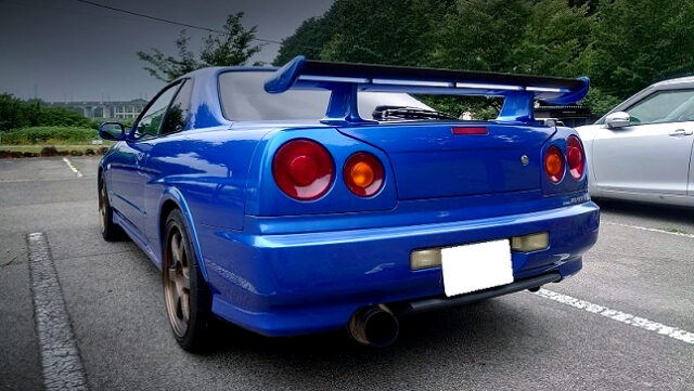 Rear exterior of ER34 SKYLINE 2-DOOR 25GT-T.