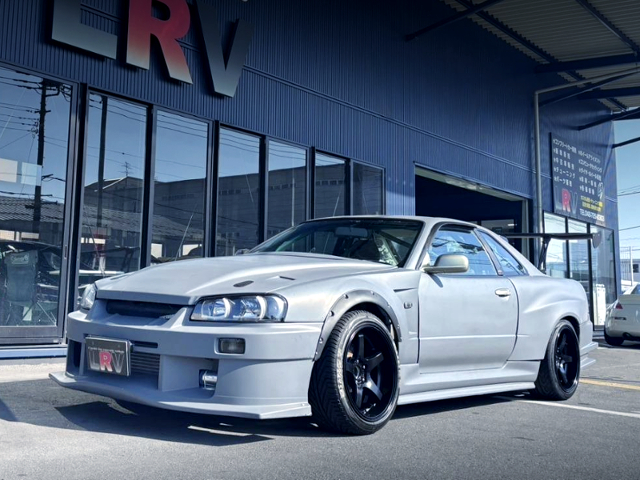 Front exterior of ER34 SKYLINE 25GT TURBO.