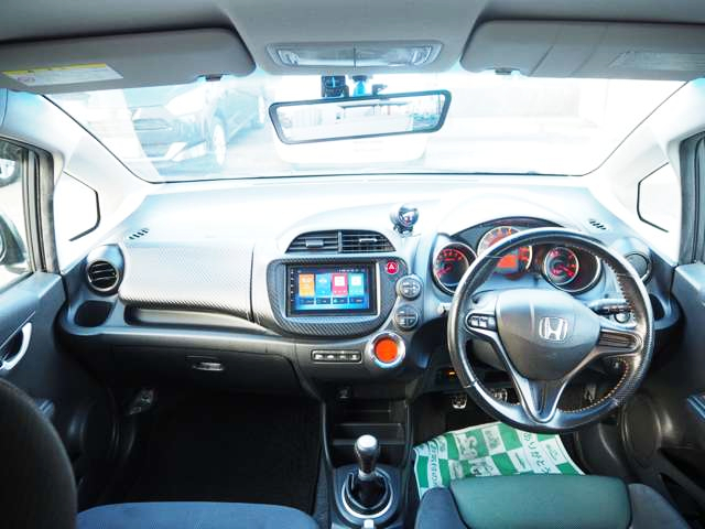 Dashboard of GE8 FIT RS FINE STYLE.