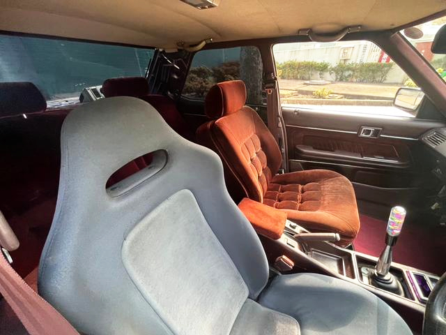 Seats of GX71 TOYOTA CHASER.