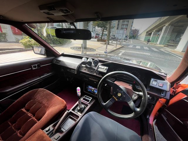 Interior of GX71 TOYOTA CHASER.