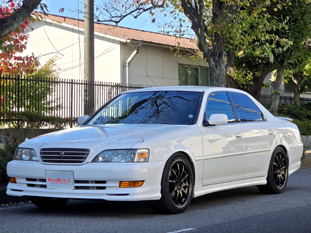 Front exterior of JZX100 CRESTA ROULANT G.