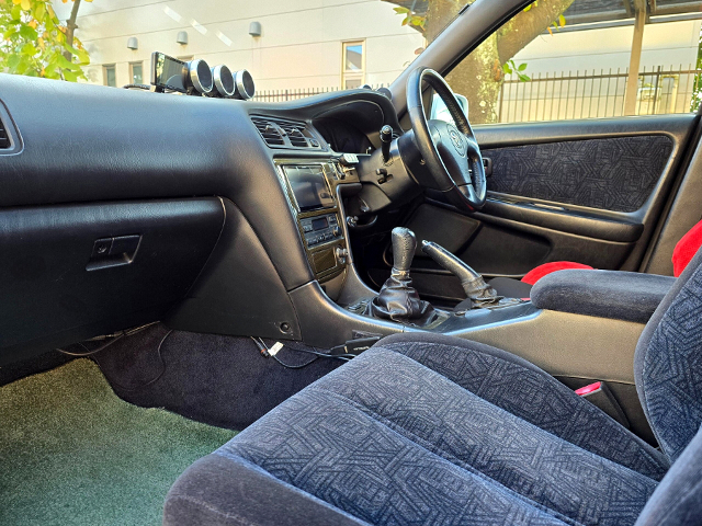 Manual conversion interior of JZX100 CRESTA ROULANT G.