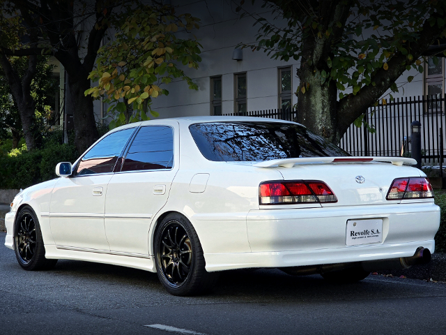 Rear exterior of JZX100 CRESTA ROULANT G.