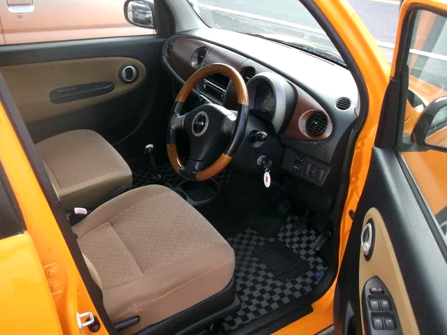 manual conversion interior of L650S MIRA GINO PREMIUM L with 5MT CONVERSION.