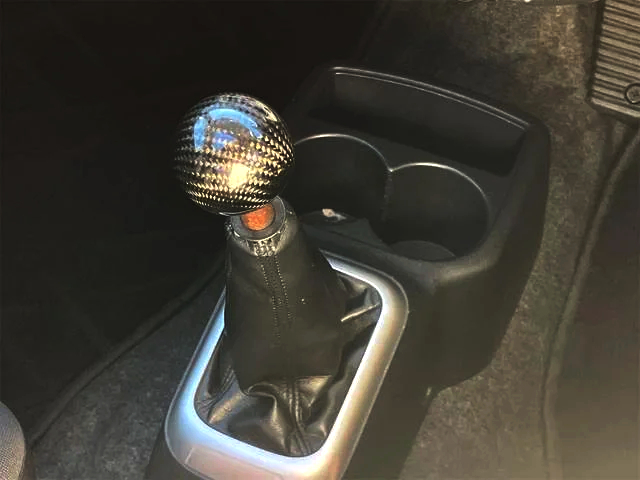 manual shift knob.