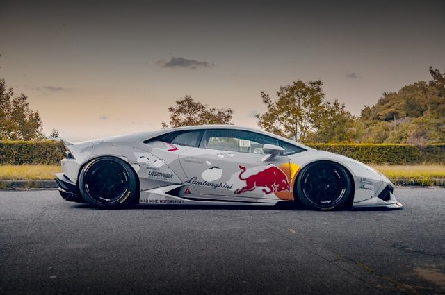 Side exterior of LB-WORKS WIDEBODY LAMBORGHINI HURACAN LP610-4.