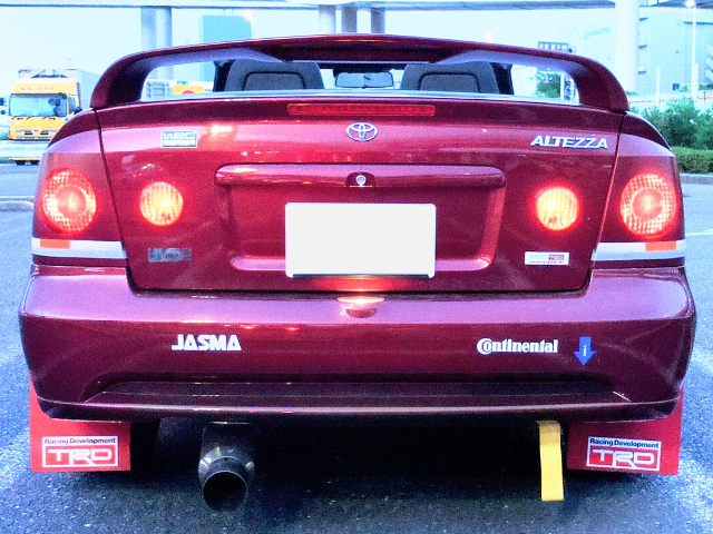 Tail lights of XK220 OPEL ASTRA.