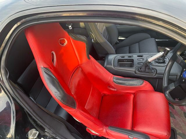 Interior of KAZAMA WIDEBODY FD3S RX-7.