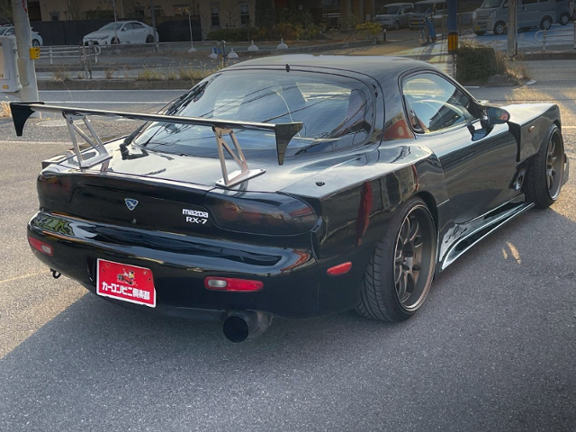 Rear exterior of KAZAMA WIDEBODY FD3S RX-7.