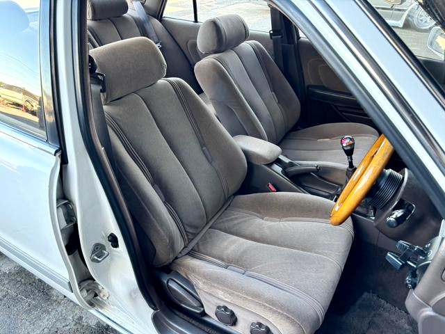 Seats of Old school stance GX81 MARK 2 SEDAN GRANDE.