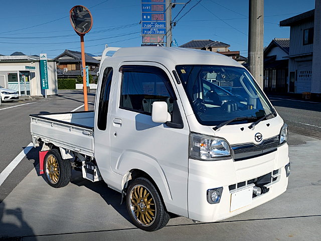 Front exterior of S500P HIJET TRUCK JUMBO.