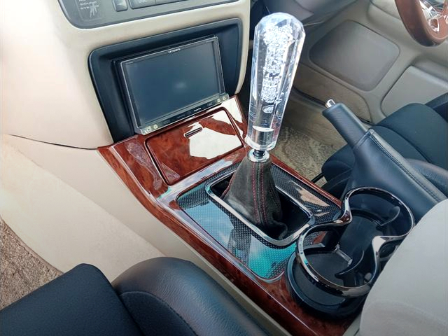 Manual shift knob of JZS171W CROWN ESTATE ATHLETE-V.