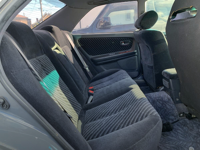 Interior seats of JZX100 CHASER TOURER-V.