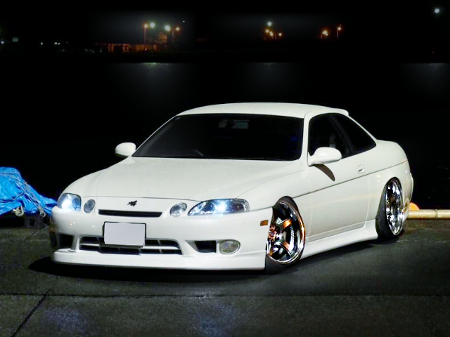 Front exterior of JZZ30 SOARER.