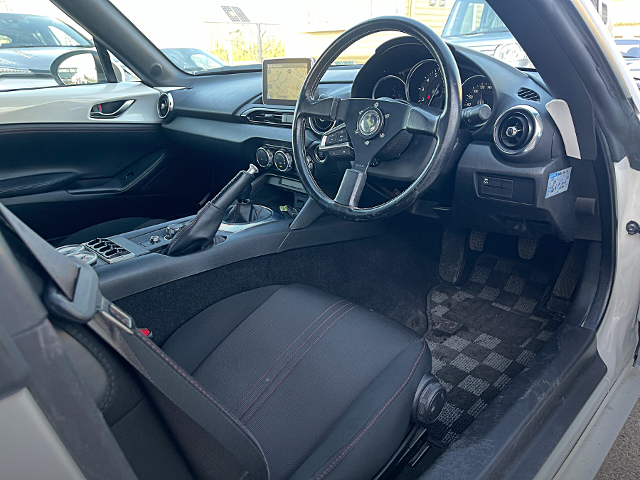 Interior of WIDEBODY ND5RC MAZDA ROADSTER.