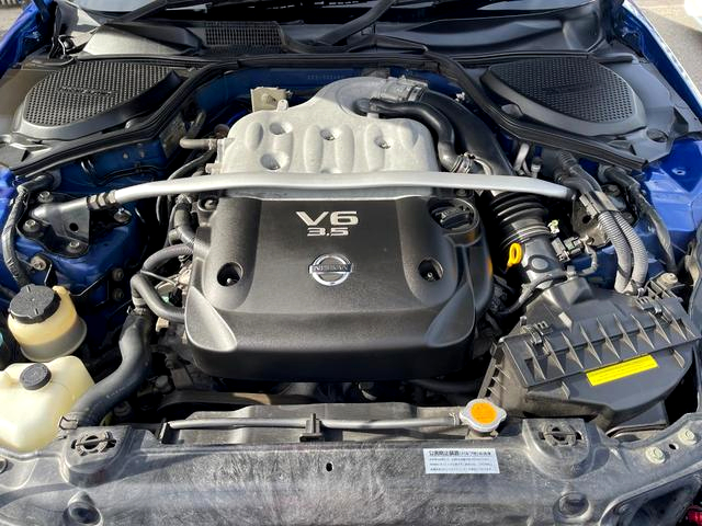 VQ35DE 3500cc V6 engine.